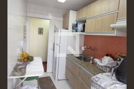 Apartamento à venda com 105m², 3 quartos e 2 vagasCozinha