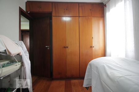 Apartamento à venda com 105m², 3 quartos e 2 vagasQuarto 2