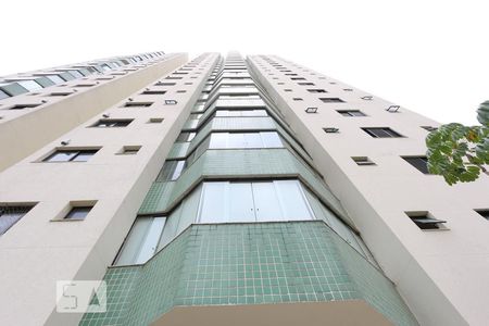 Apartamento à venda com 105m², 3 quartos e 2 vagasFachada