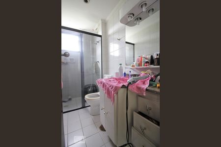 Apartamento à venda com 105m², 3 quartos e 2 vagasBanheiro da suíte