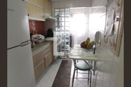 Apartamento à venda com 105m², 3 quartos e 2 vagasCozinha