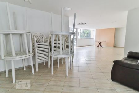 Apartamento à venda com 90m², 3 quartos e 1 vaga Apartamento à venda com 90m², 3 quartos e 1 vagaÁrea comum - Salão de festas