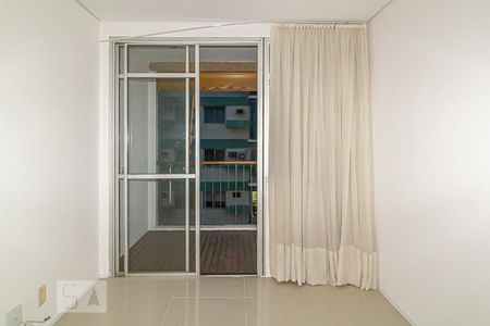 Apartamento à venda com 90m², 3 quartos e 1 vaga Apartamento à venda com 90m², 3 quartos e 1 vagaVaranda da Sala