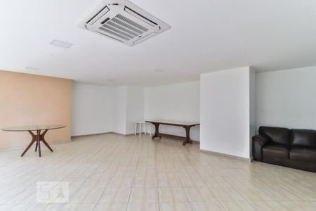 Apartamento à venda com 90m², 3 quartos e 1 vaga Apartamento à venda com 90m², 3 quartos e 1 vagaÁrea comum - Salão de festas