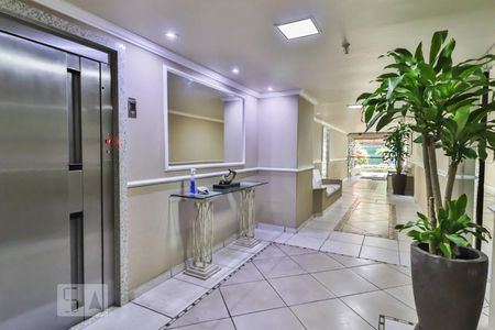 Apartamento à venda com 90m², 3 quartos e 1 vaga Apartamento à venda com 90m², 3 quartos e 1 vagaHall dos Elevadores