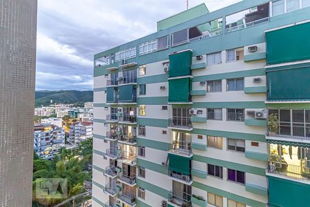 Apartamento à venda com 90m², 3 quartos e 1 vaga Apartamento à venda com 90m², 3 quartos e 1 vagaVista