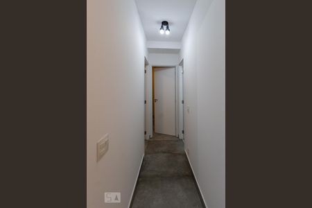 Corredor de apartamento à venda com 2 quartos, 57m² em Pinheiros, São Paulo