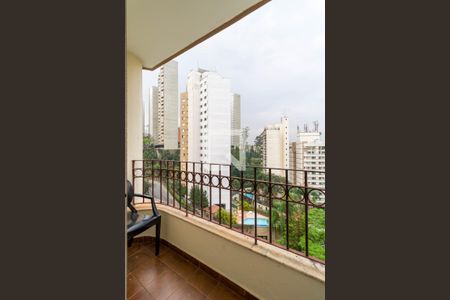 Apartamento à venda com 271m², 4 quartos e 4 vagas Apartamento à venda com 271m², 4 quartos e 4 vagasVaranda do Quarto 3