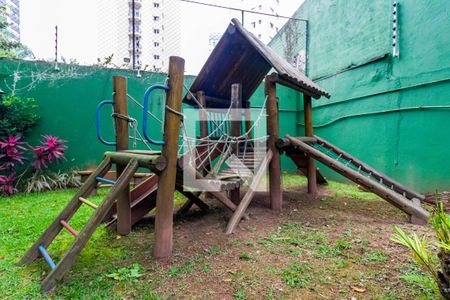 Apartamento à venda com 271m², 4 quartos e 4 vagas Apartamento à venda com 271m², 4 quartos e 4 vagasÁrea comum