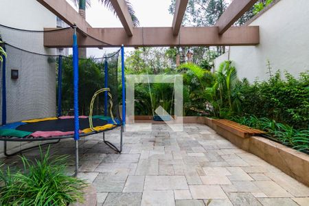 Apartamento à venda com 271m², 4 quartos e 4 vagas Apartamento à venda com 271m², 4 quartos e 4 vagasÁrea comum