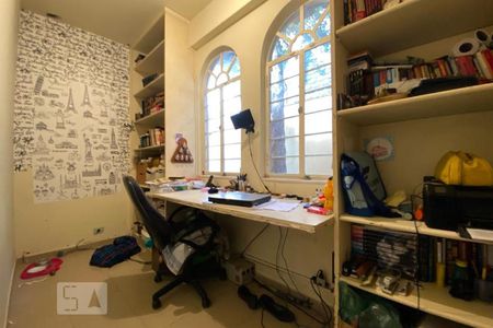 Casa para alugar com 550m², 6 quartos e 4 vagas Casa para alugar com 550m², 6 quartos e 4 vagasEscritório