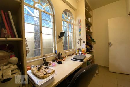 Casa para alugar com 550m², 6 quartos e 4 vagas Casa para alugar com 550m², 6 quartos e 4 vagasEscritório