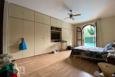 Casa para alugar com 550m², 6 quartos e 4 vagas Casa para alugar com 550m², 6 quartos e 4 vagasQuarto 1