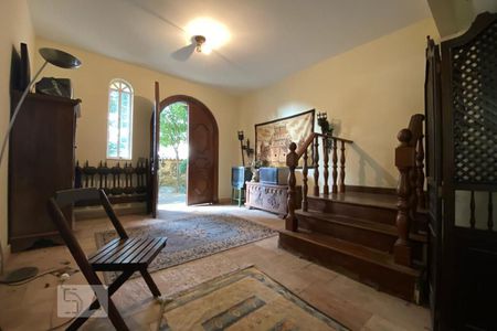 Hall de Entrada de casa para alugar com 6 quartos, 550m² em Jardim Leonor, São Paulo