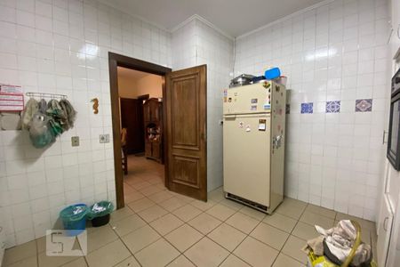 Casa para alugar com 550m², 6 quartos e 4 vagas Casa para alugar com 550m², 6 quartos e 4 vagasCozinha