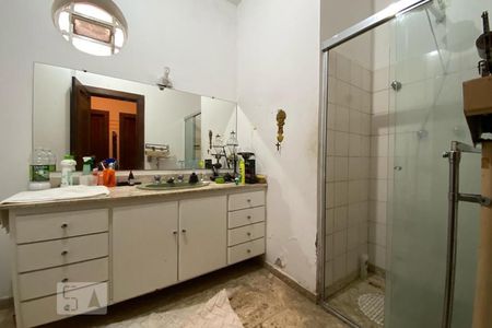 Casa para alugar com 550m², 6 quartos e 4 vagas Casa para alugar com 550m², 6 quartos e 4 vagasBanheiro