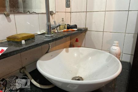 Casa para alugar com 550m², 6 quartos e 4 vagas Casa para alugar com 550m², 6 quartos e 4 vagasBanheiro - Torneira