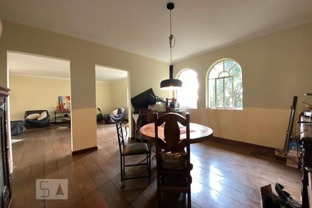 Casa para alugar com 550m², 6 quartos e 4 vagas Casa para alugar com 550m², 6 quartos e 4 vagasSala de Jantar