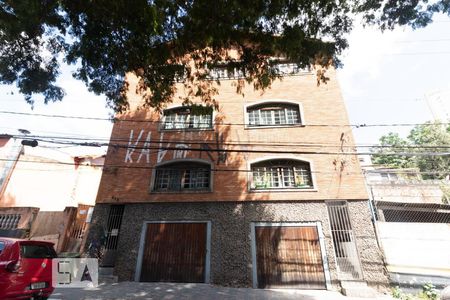 Casa para alugar com 80m², 1 quarto e sem vaga Casa para alugar com 80m², 1 quarto e sem vagaFachada