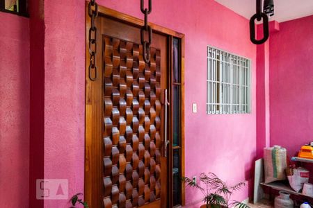 Casa à venda com 300m², 3 quartos e 1 vagaEntrada