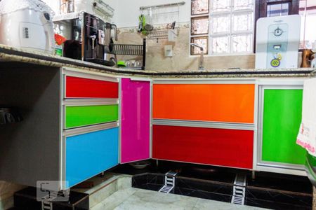 Casa à venda com 300m², 3 quartos e 1 vagaCozinha - Armários