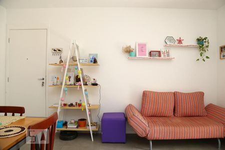 Sala de apartamento à venda com 2 quartos, 47m² em Jardim Monte Alegre, Taboão da Serra