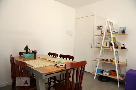 Sala de apartamento à venda com 2 quartos, 47m² em Jardim Monte Alegre, Taboão da Serra