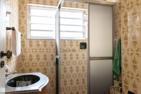 Casa à venda com 140m², 3 quartos e 1 vagaBanheiro