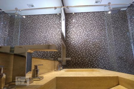 Apartamento à venda com 168m², 4 quartos e 3 vagasBanheiro Suíte Master