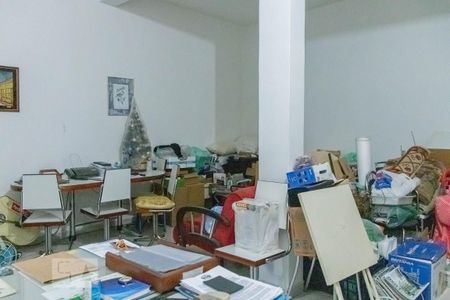 Casa à venda com 240m², 4 quartos e 3 vagasQuarto 6 - Suíte