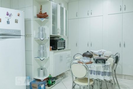 Casa à venda com 240m², 4 quartos e 3 vagasCozinha