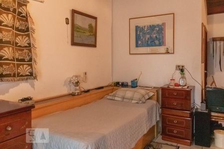 Casa à venda com 240m², 4 quartos e 3 vagasQuarto 5 - Suíte