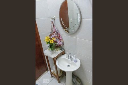 Casa à venda com 240m², 4 quartos e 3 vagasBanheiro da Suíte - Quarto 6