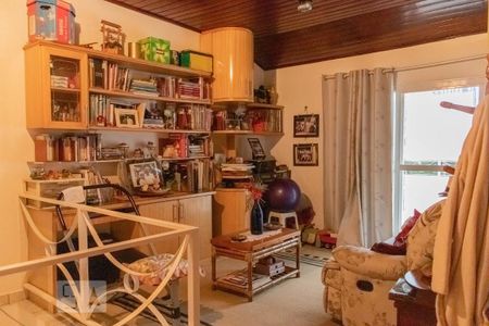 Casa à venda com 240m², 4 quartos e 3 vagasQuarto 5 - Suíte