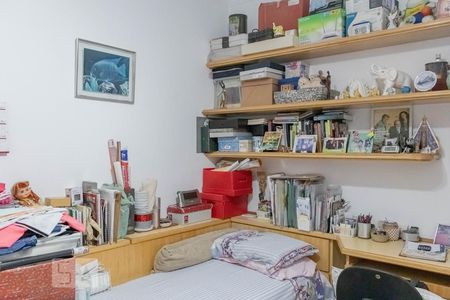 Casa à venda com 240m², 4 quartos e 3 vagasQuarto 2