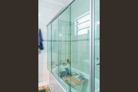 Casa à venda com 240m², 4 quartos e 3 vagasBanheiro da Suíte - Quarto 1