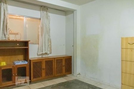 Casa à venda com 240m², 4 quartos e 3 vagasQuarto Edícula