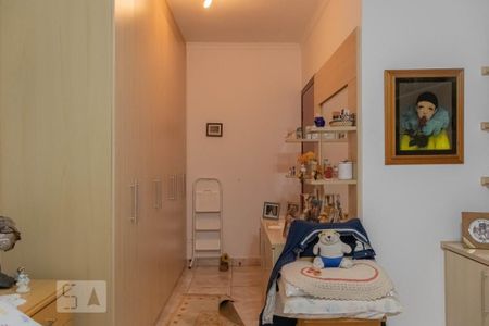 Casa à venda com 240m², 4 quartos e 3 vagasQuarto 3 - Suíte