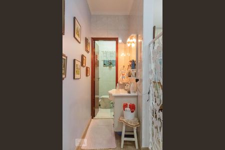 Casa à venda com 240m², 4 quartos e 3 vagasLavabo