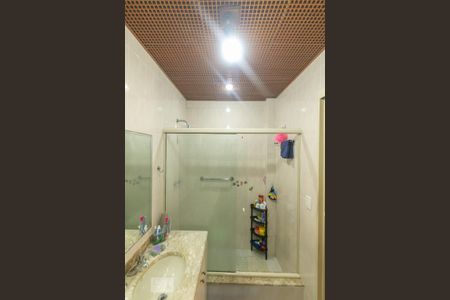 Apartamento para alugar com 75m², 2 quartos e 1 vaga Apartamento para alugar com 75m², 2 quartos e 1 vagaBanheiro da Suíte