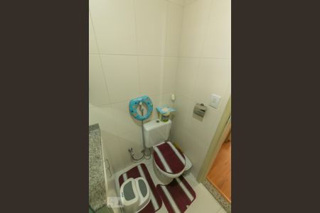 Apartamento para alugar com 75m², 2 quartos e 1 vaga Apartamento para alugar com 75m², 2 quartos e 1 vagaBanheiro 2