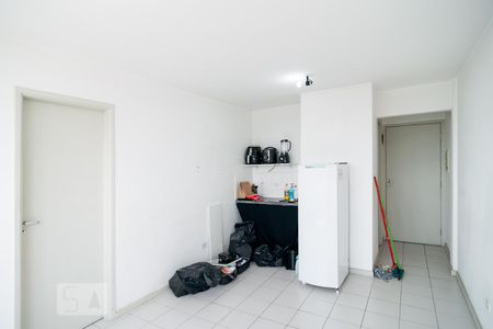 Sala / Cozinha de apartamento à venda com 1 quarto, 40m² em Santo Amaro, São Paulo