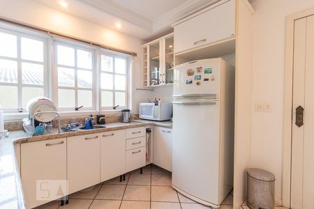 Casa à venda com 500m², 4 quartos e 5 vagasCozinha