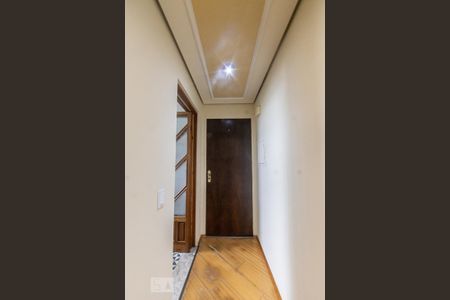 Apartamento à venda com 70m², 2 quartos e 1 vaga Apartamento à venda com 70m², 2 quartos e 1 vagaHall