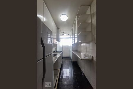Apartamento à venda com 70m², 2 quartos e 1 vaga Apartamento à venda com 70m², 2 quartos e 1 vagaCozinha
