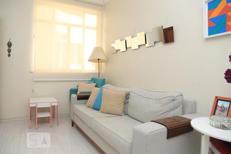 Apartamento à venda com 68m², 2 quartos e sem vagaSala