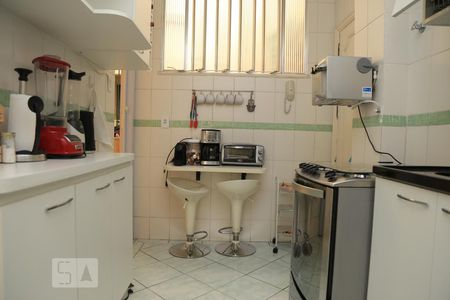 Apartamento à venda com 68m², 2 quartos e sem vagaCozinha