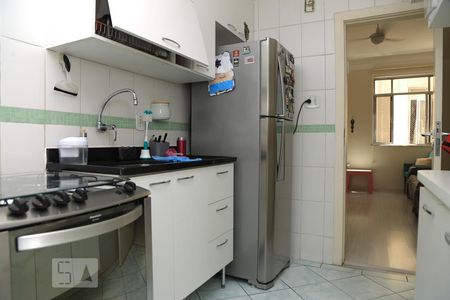 Apartamento à venda com 68m², 2 quartos e sem vagaCozinha