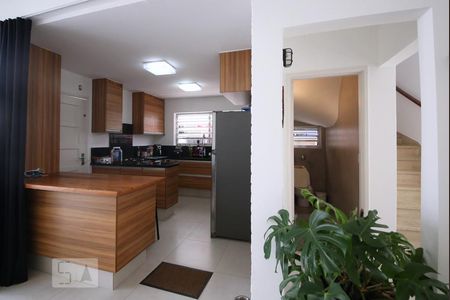 Casa à venda com 200m², 3 quartos e 2 vagasCozinha 