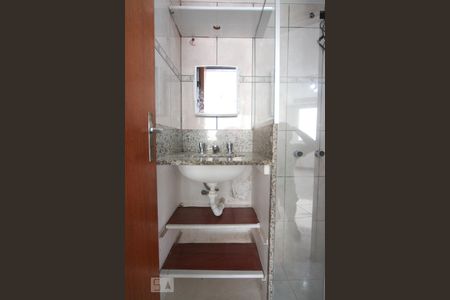 Apartamento à venda com 69m², 2 quartos e 1 vaga Apartamento à venda com 69m², 2 quartos e 1 vagaBanheiro